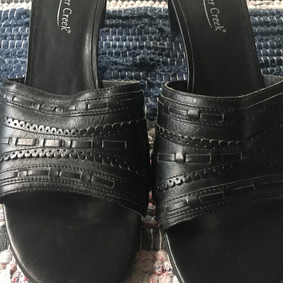 NWOT Coldwater Creek Black Leather Peep Toe Heels - Picture 3 of 5